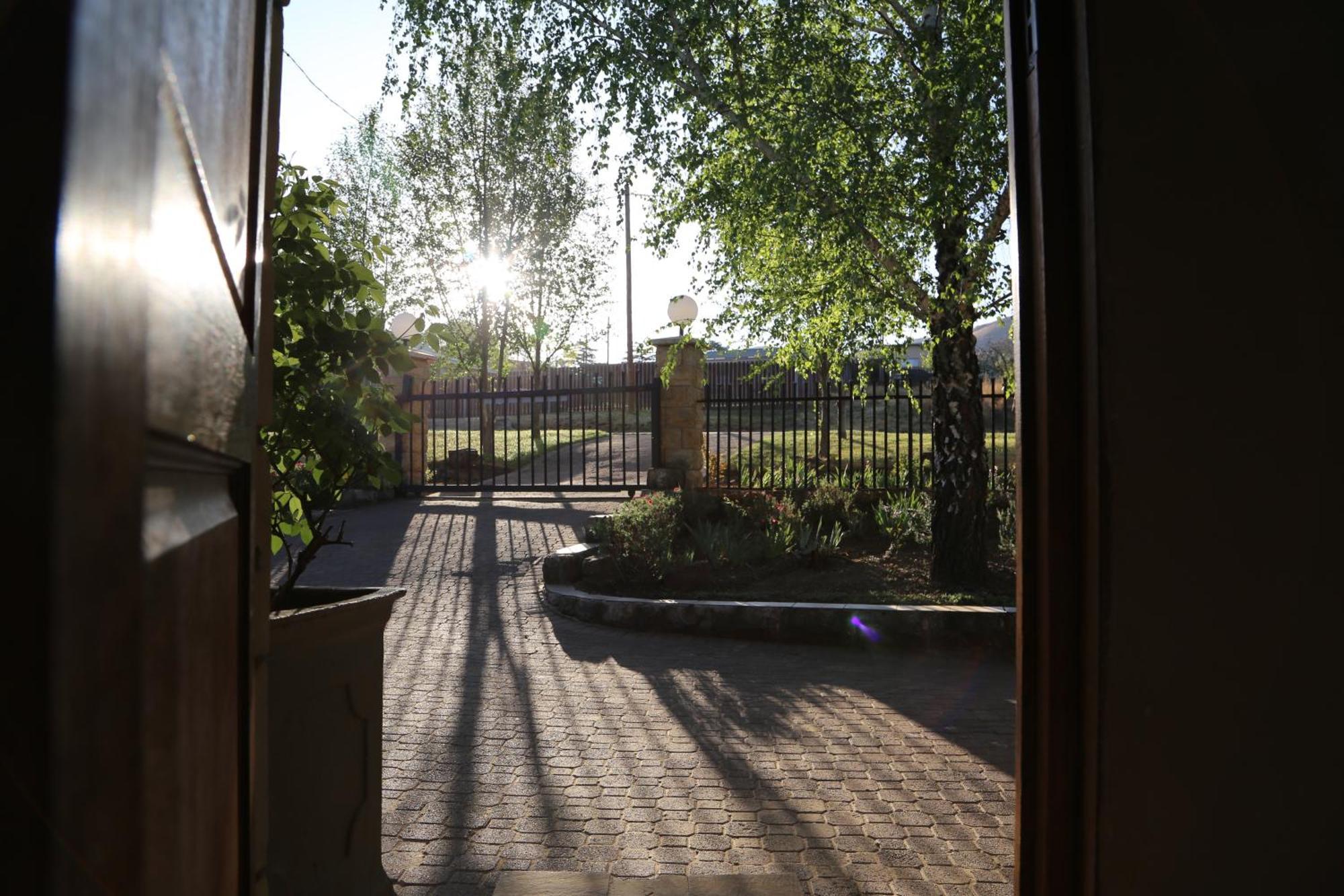 Mt Horeb Manor Clarens Exterior foto
